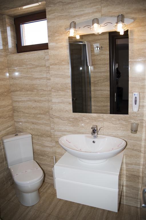 West Plaza Residence Bucarest Exterior foto