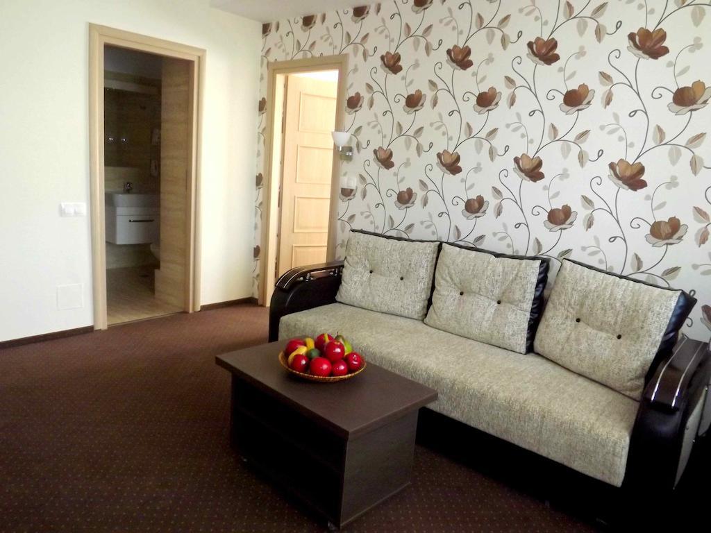 West Plaza Residence Bucarest Habitación foto